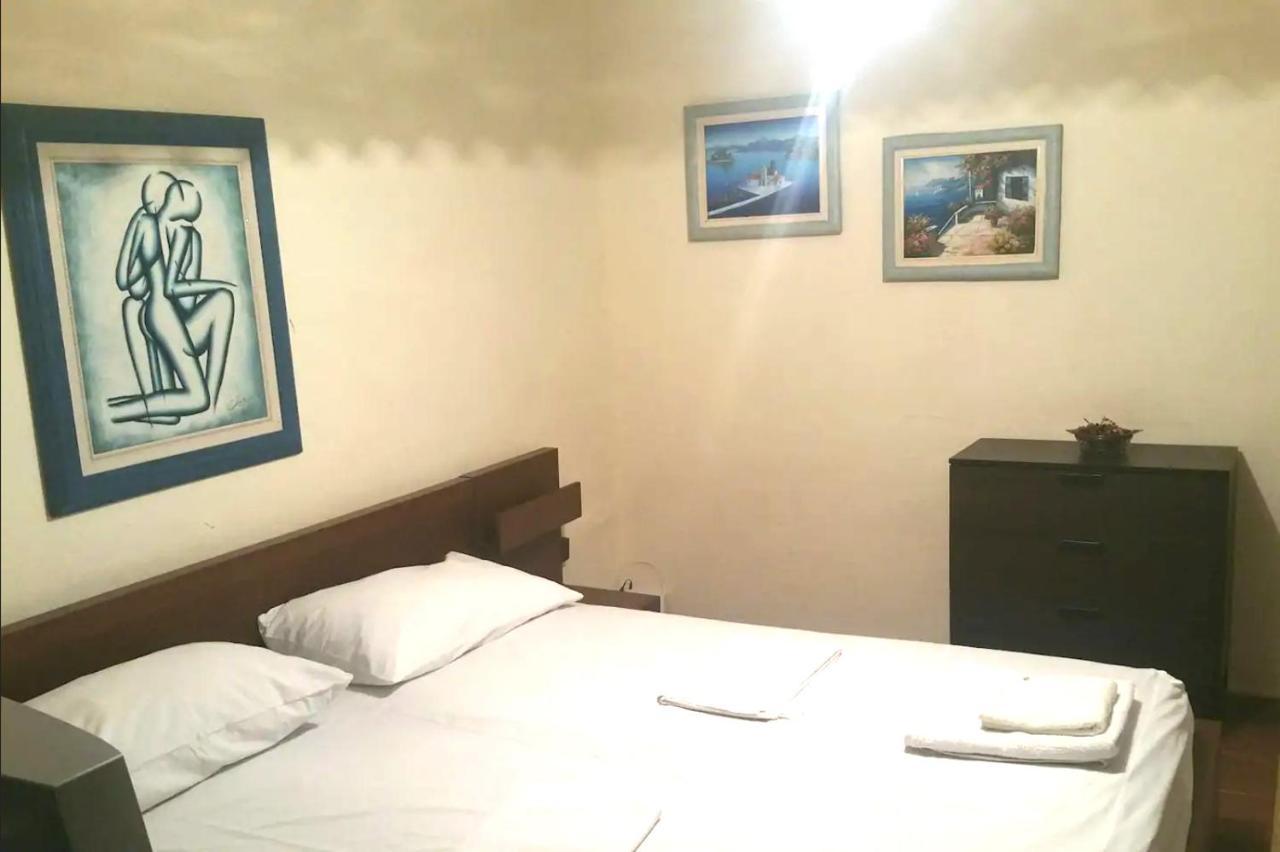 Communist Style Apartment Τίρανα Εξωτερικό φωτογραφία