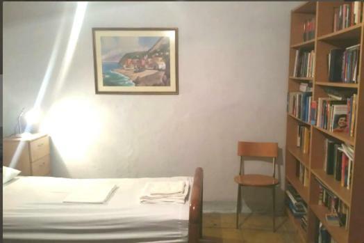 Communist Style Apartment Τίρανα Εξωτερικό φωτογραφία